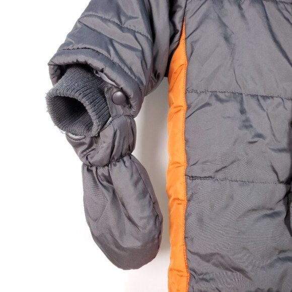 Roots Toddler's Hooded Snowsuit With Mittens And Booties Size M / 6 - 12M - Picture 4 of 7